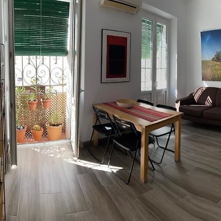 Apartamento Imperial Sevilla City Center Ngoại thất bức ảnh