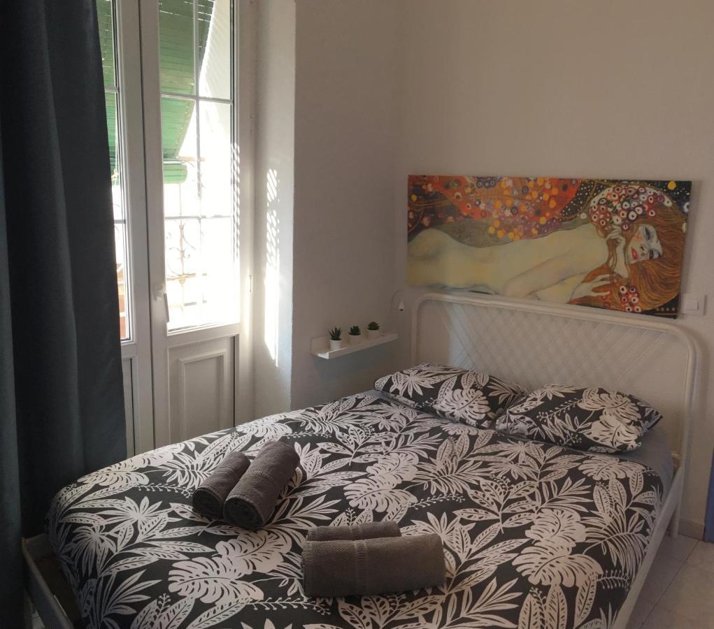 Apartamento Imperial Sevilla City Center Ngoại thất bức ảnh