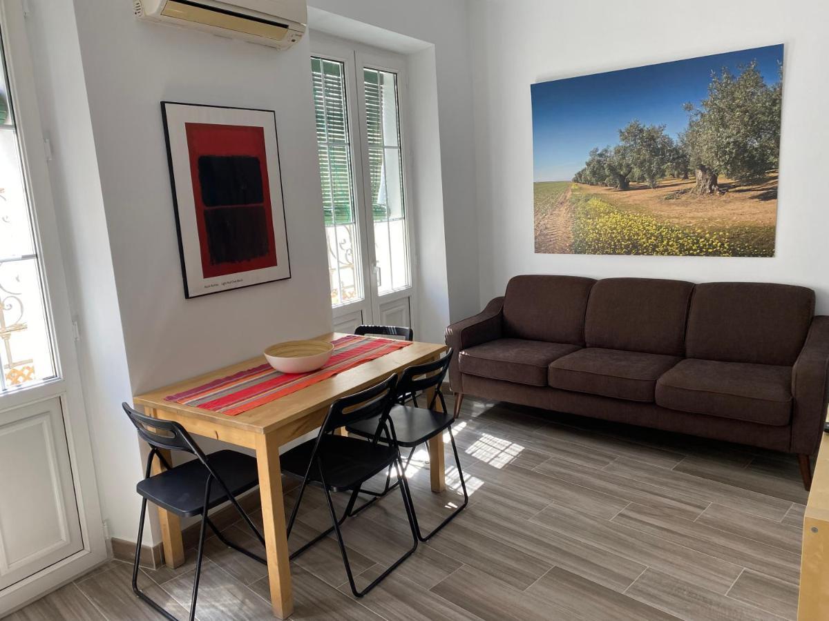 Apartamento Imperial Sevilla City Center Ngoại thất bức ảnh