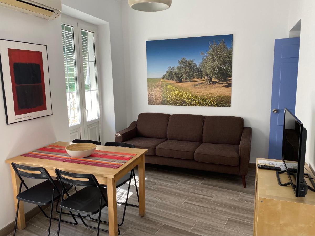 Apartamento Imperial Sevilla City Center Ngoại thất bức ảnh
